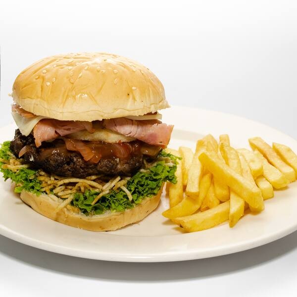 2X1HAMBURGUESA TRADICIONALES+TOCINETA+PET 250